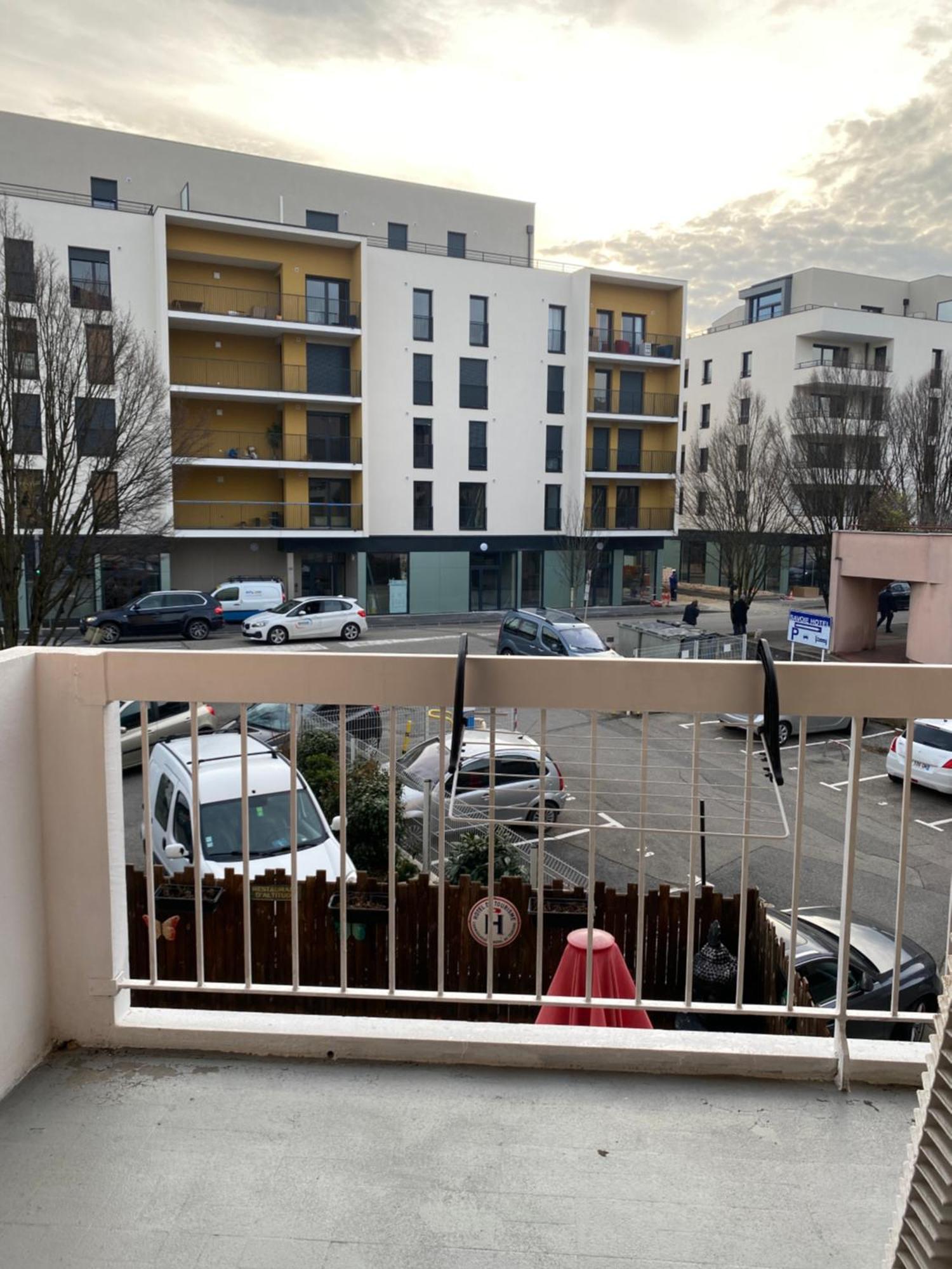 Studios & Chambres Aux Portes De Geneve Saint-Julien-en-Genevois Exteriér fotografie